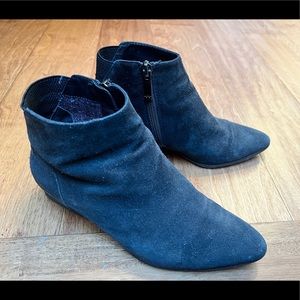 Aquatalia suede waterproof black booties size US 4.5 - Made in Italy
